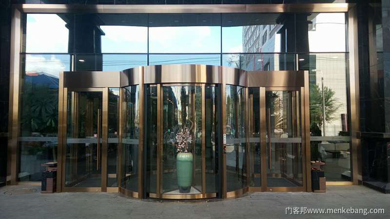 五米五的洞口做旋轉(zhuǎn)門大概需要多少錢