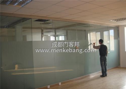  成都玻璃門維修費(fèi)用多少,成都玻璃門維修價(jià)格多少