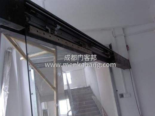 玻璃自動門突然關不了