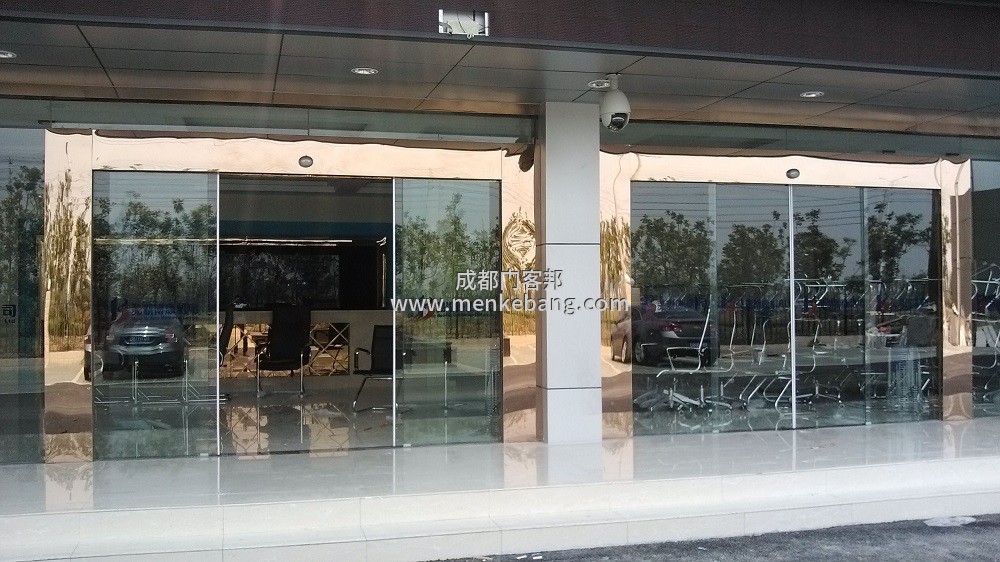 成都做一套感應門要多少錢,不銹鋼玻璃感應門安裝流程