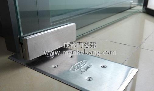 玻璃門地彈簧壞了有什么影響,成都更換玻璃門地彈簧上門維修